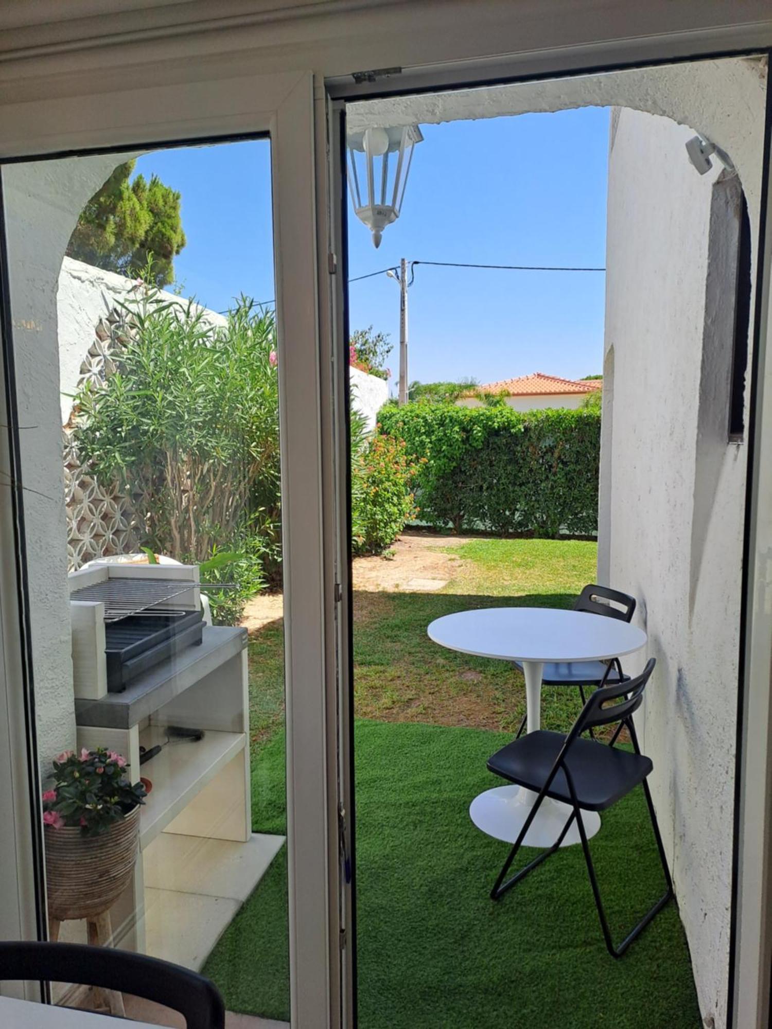 Da Falesia, O Estudio Da Aldeia Acoteias